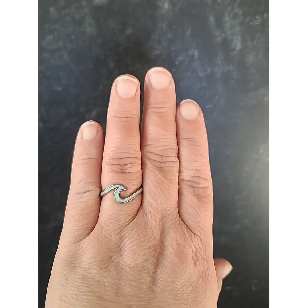Pura Vida Silver Tone Blue Enamel Wave Ring, Size US 9.25